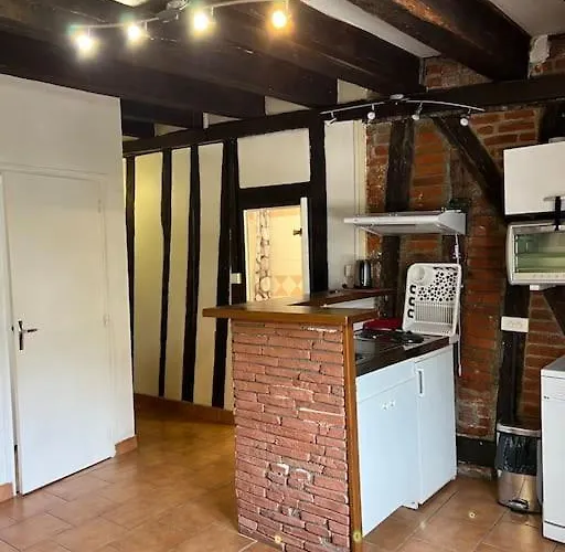 T2 Vue Sur La Place Plumereau * Тур